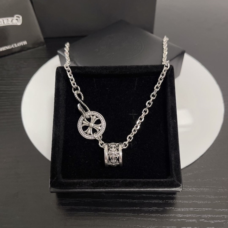 Ch**me He**ts necklaces